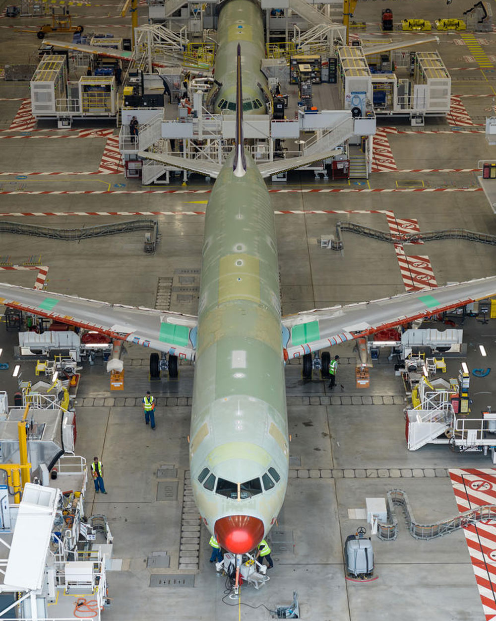 Madelor Airbus fixe un objectif de livraisons 2026 inférieur aux attentes, tandis que Boeing montre des signes de reprise